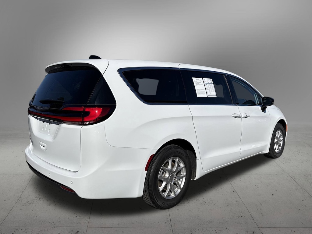 Used 2024 Chrysler Pacifica Touring L Van Passenger Van