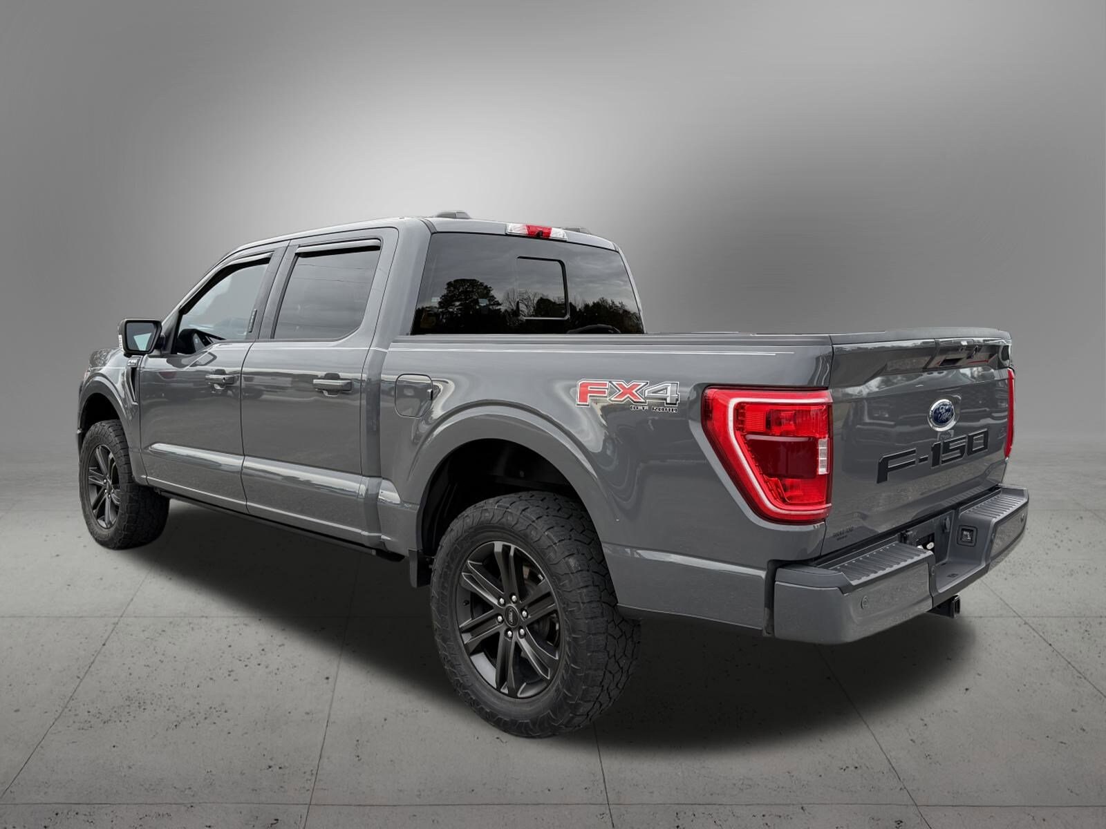 2021 Ford F-150 XLT photo 3