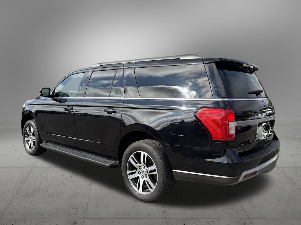 Used 2024 Ford Expedition Max XLT SUV