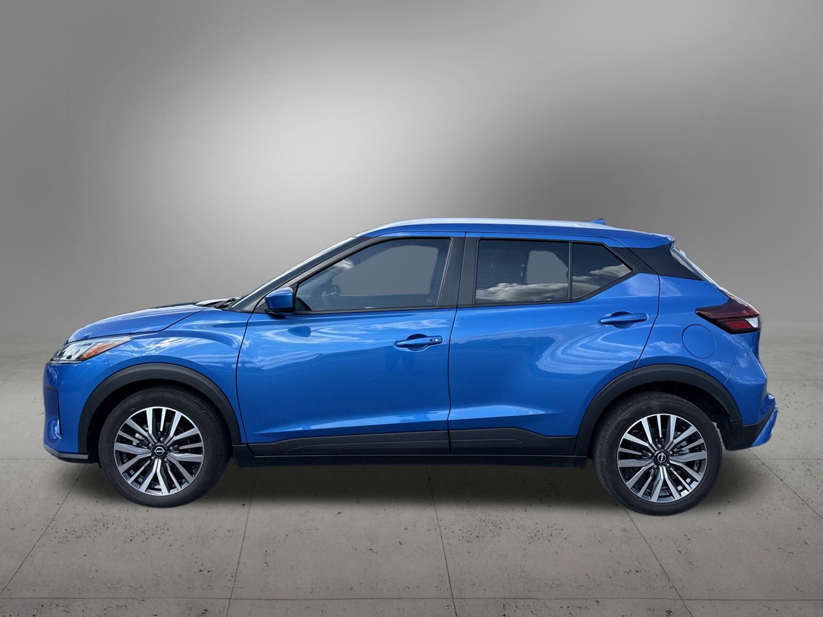 2024 Nissan Kicks SV photo 2
