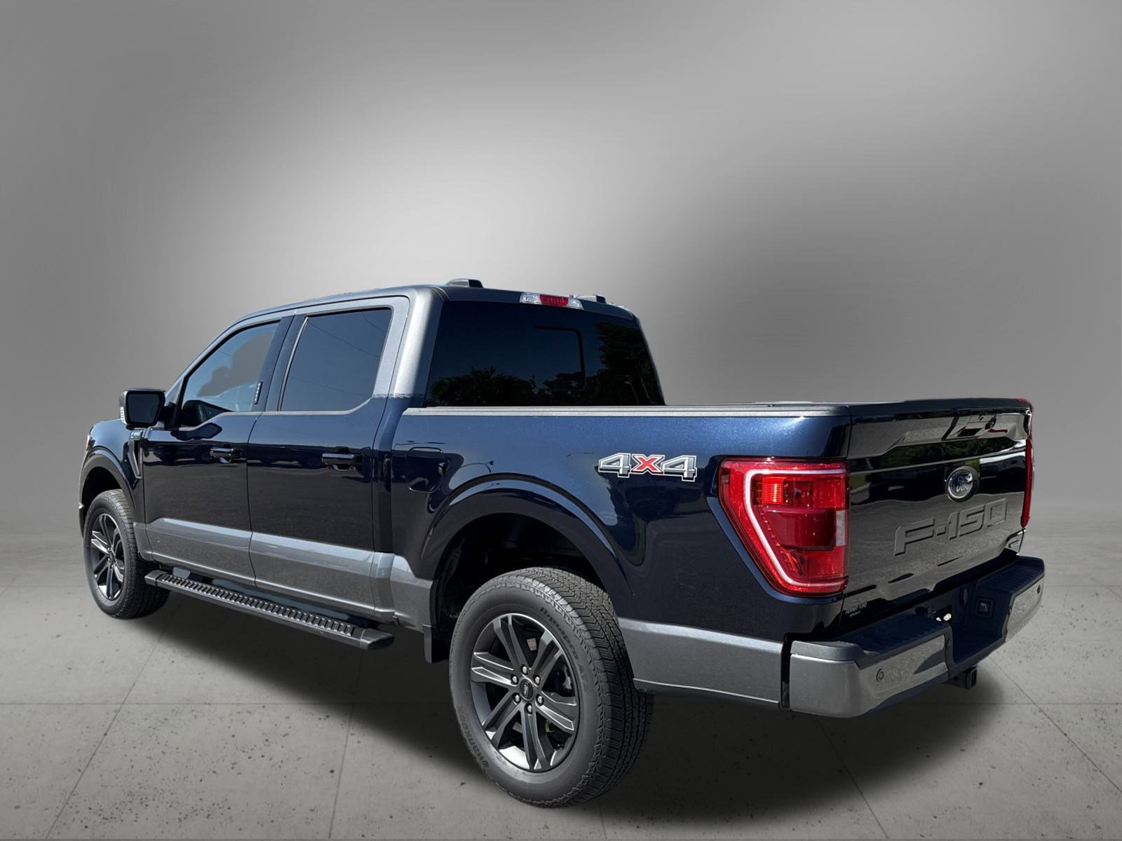2023 Ford F-150 XLT photo 3