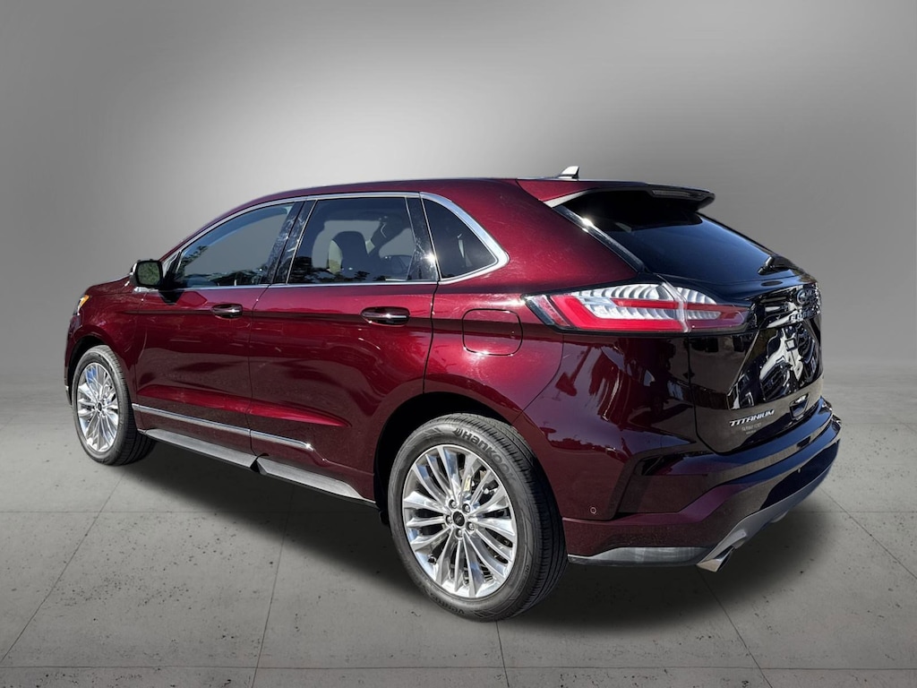 Certified 2022 Ford Edge Titanium SUV