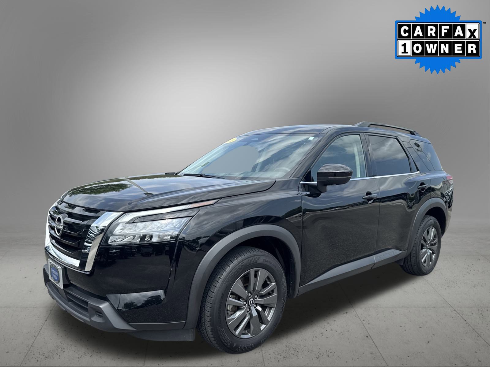 2024 Nissan Pathfinder SV's photo