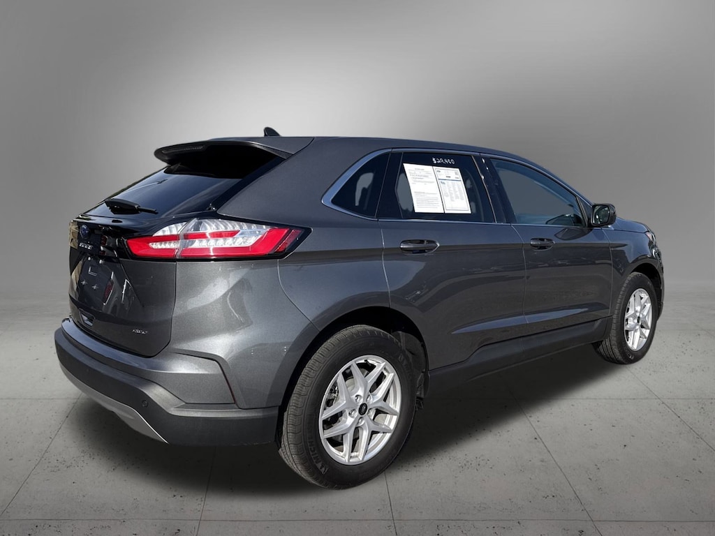 Used 2024 Ford Edge SEL SUV