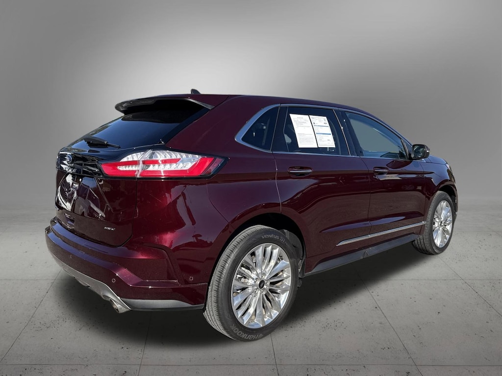 Certified 2022 Ford Edge Titanium SUV