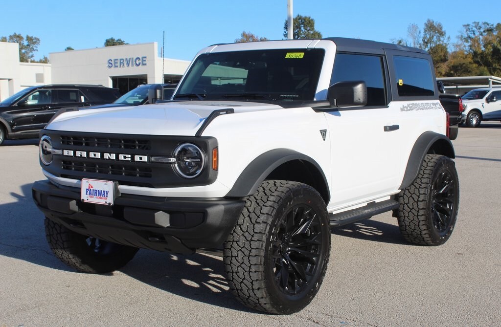 New 2025 Ford Bronco Base SUV