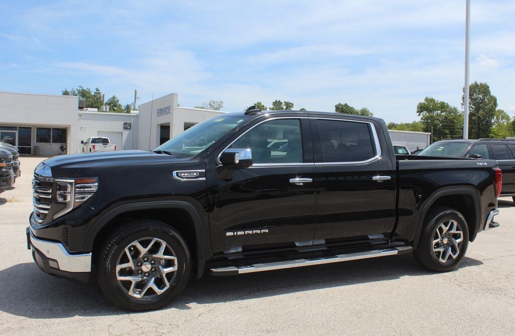 Used 2024 GMC Sierra 1500 SLT Truck Crew Cab