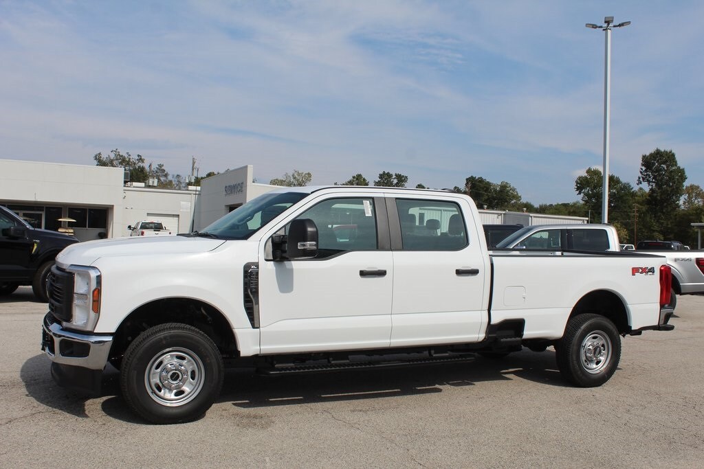 2026 Ford F-250 XL photo 2