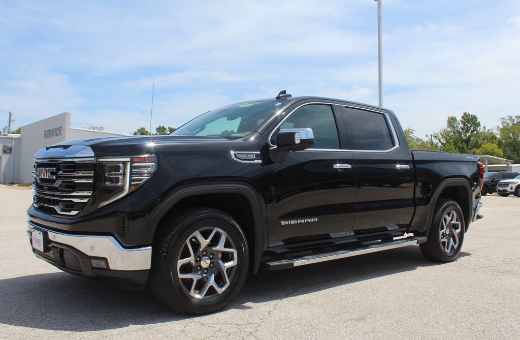 Used 2024 GMC Sierra 1500 SLT Truck Crew Cab