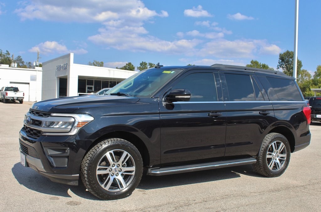 Used 2022 Ford Expedition XLT SUV