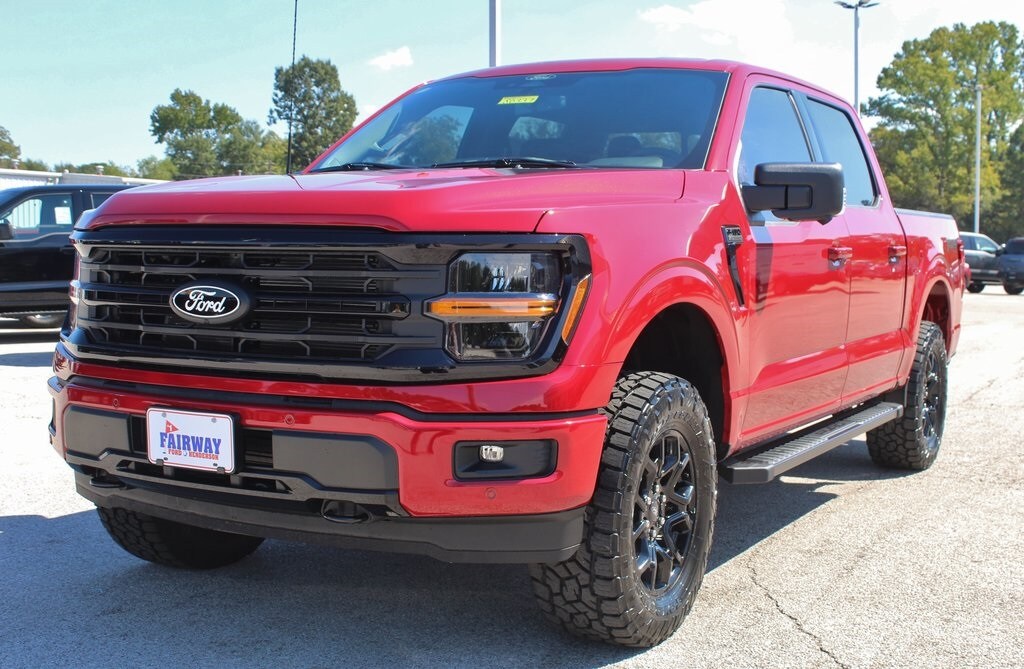 2025 Ford F-150 XLT photo 4