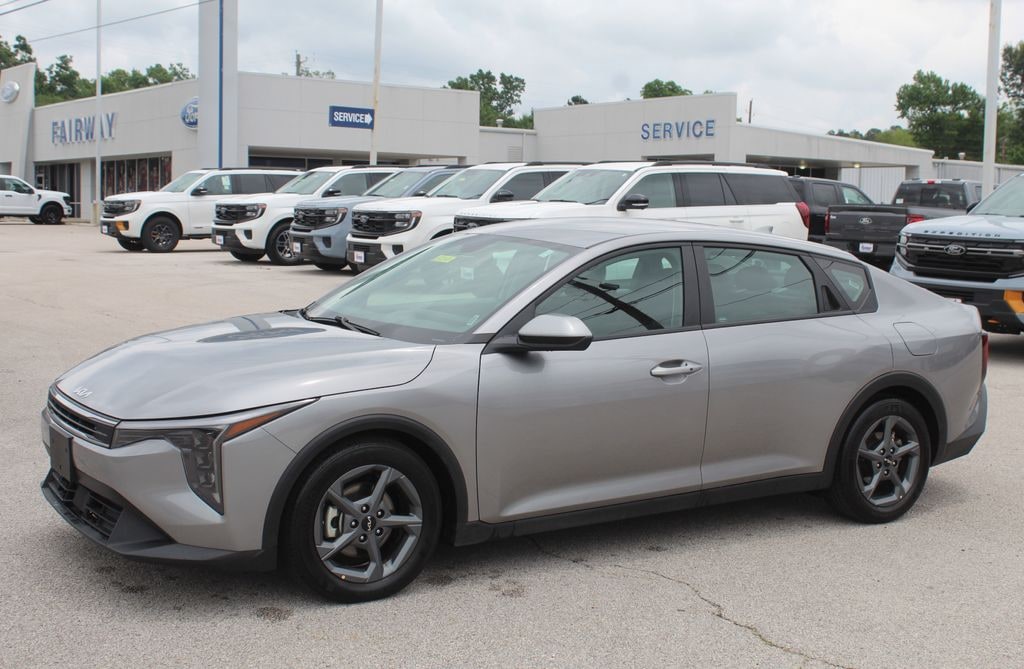 Used 2025 Kia K4 LXS Sedan