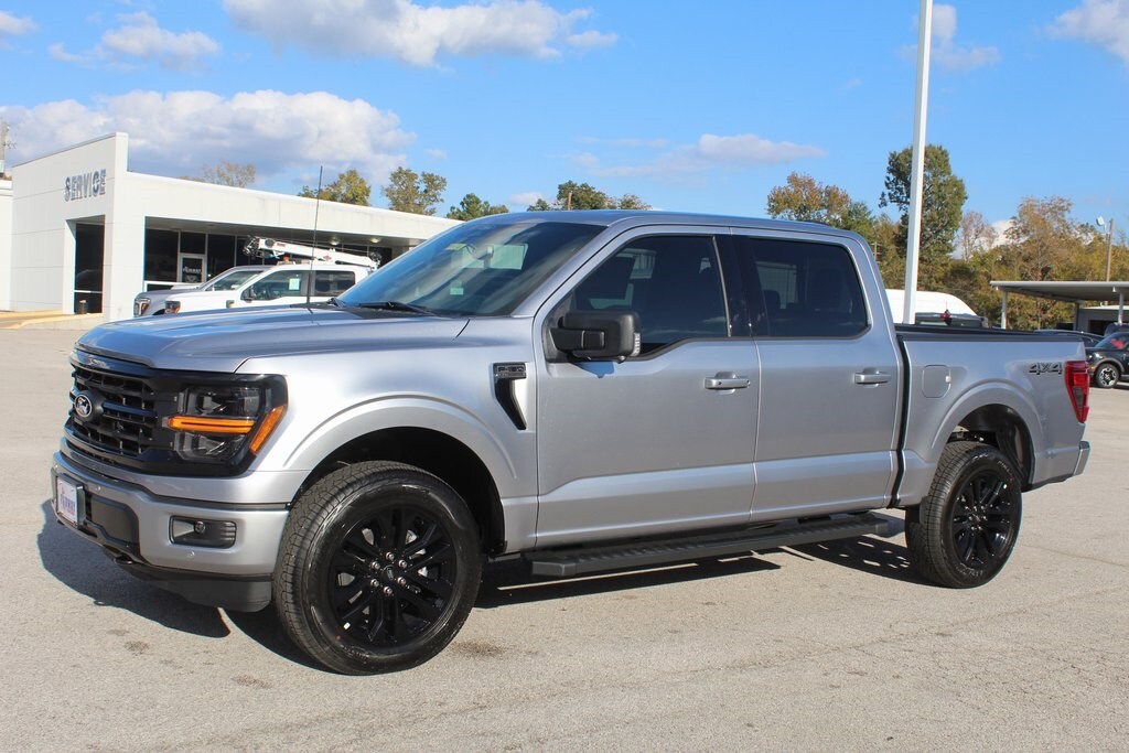 New 2025 Ford F-150 XLT Truck SuperCrew Cab