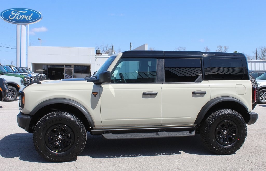 New 2025 Ford Bronco Badlands SUV