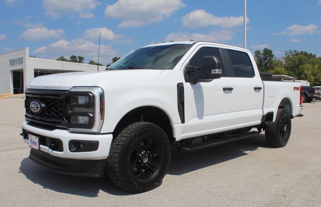 Used 2024 Ford F-250SD XL Truck Crew Cab