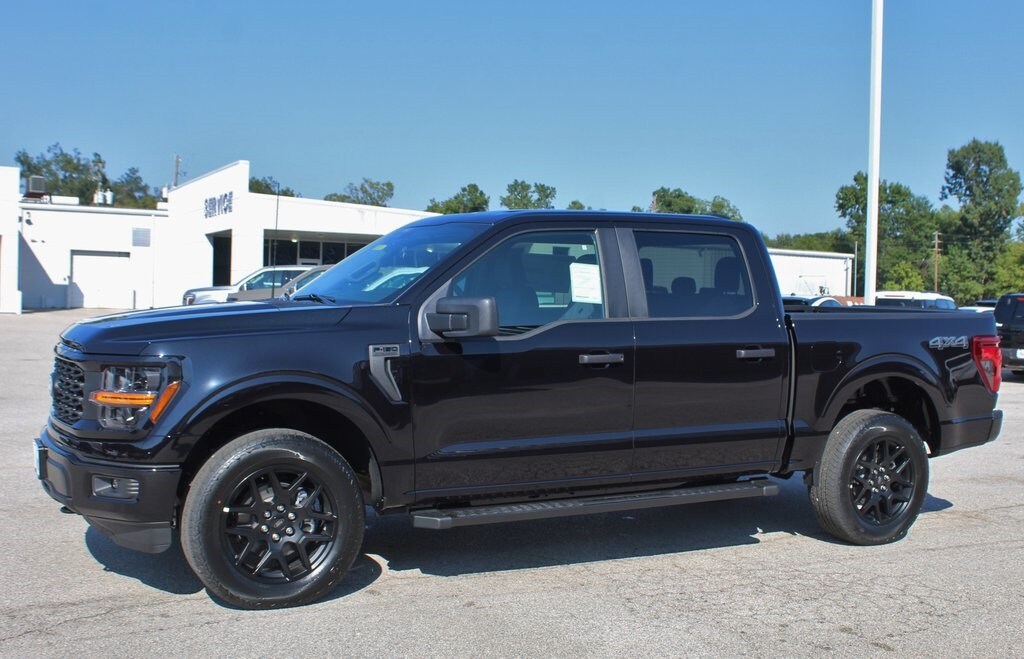 2025 Ford F-150 STX photo 2