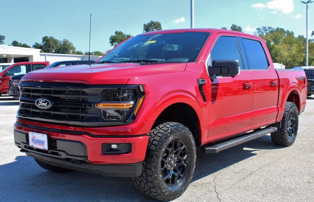 2025 Ford F-150 XLT photo 2