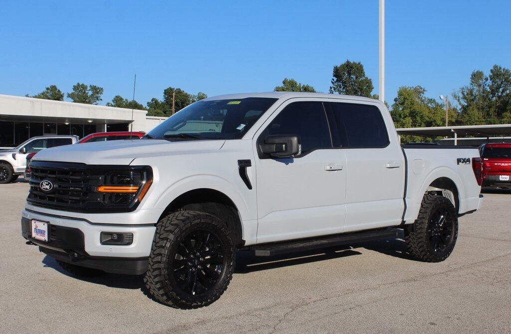 New 2025 Ford F-150 XLT Truck SuperCrew Cab