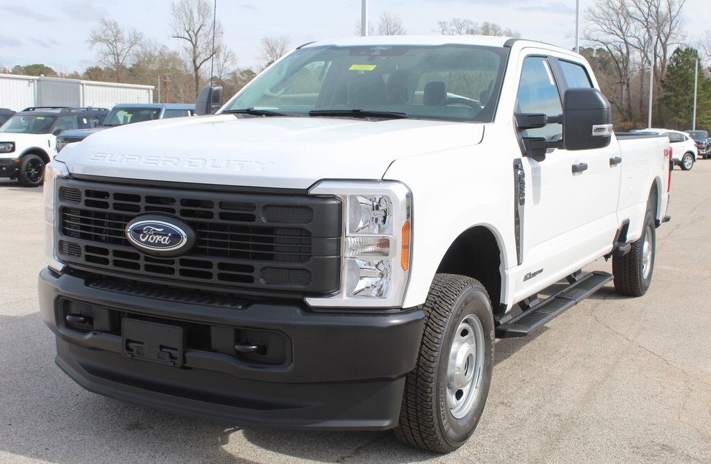 New 2026 Ford F-250 XL Truck Crew Cab