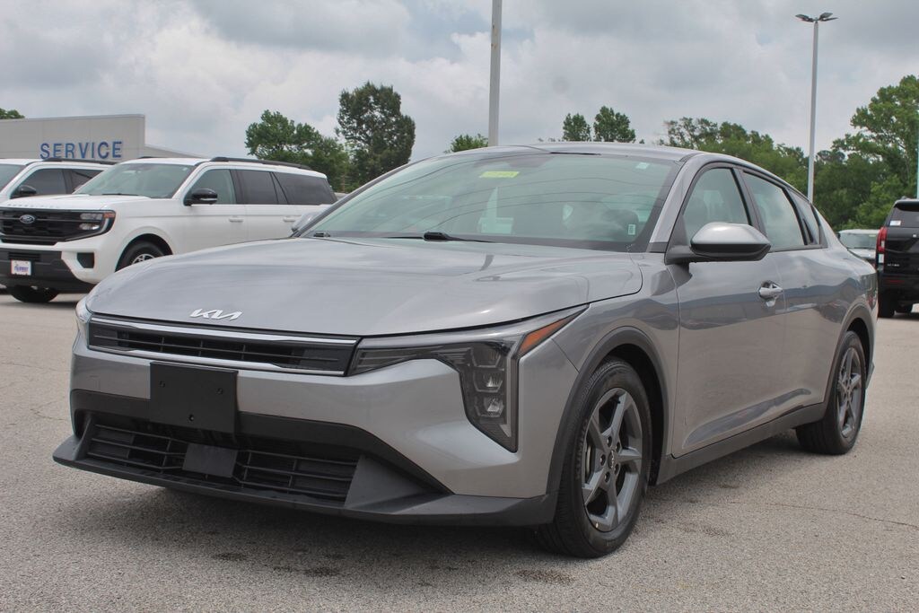 Used 2025 Kia K4 LXS Sedan