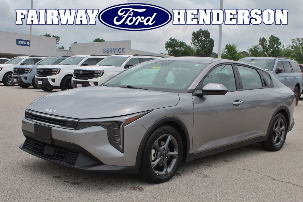 Used 2025 Kia K4 LXS Sedan