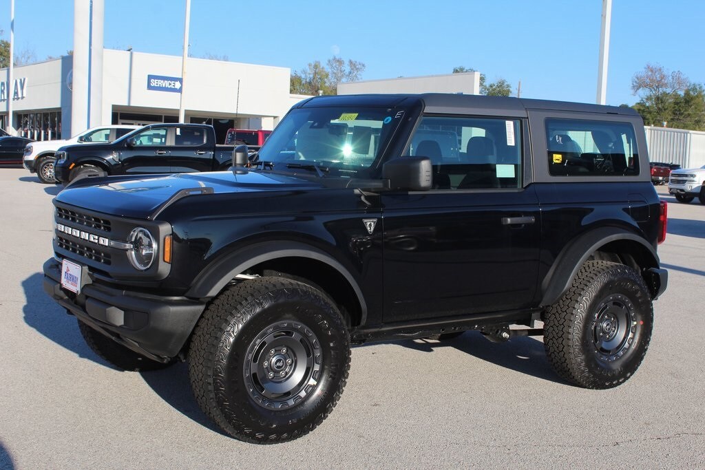New 2025 Ford Bronco Base SUV