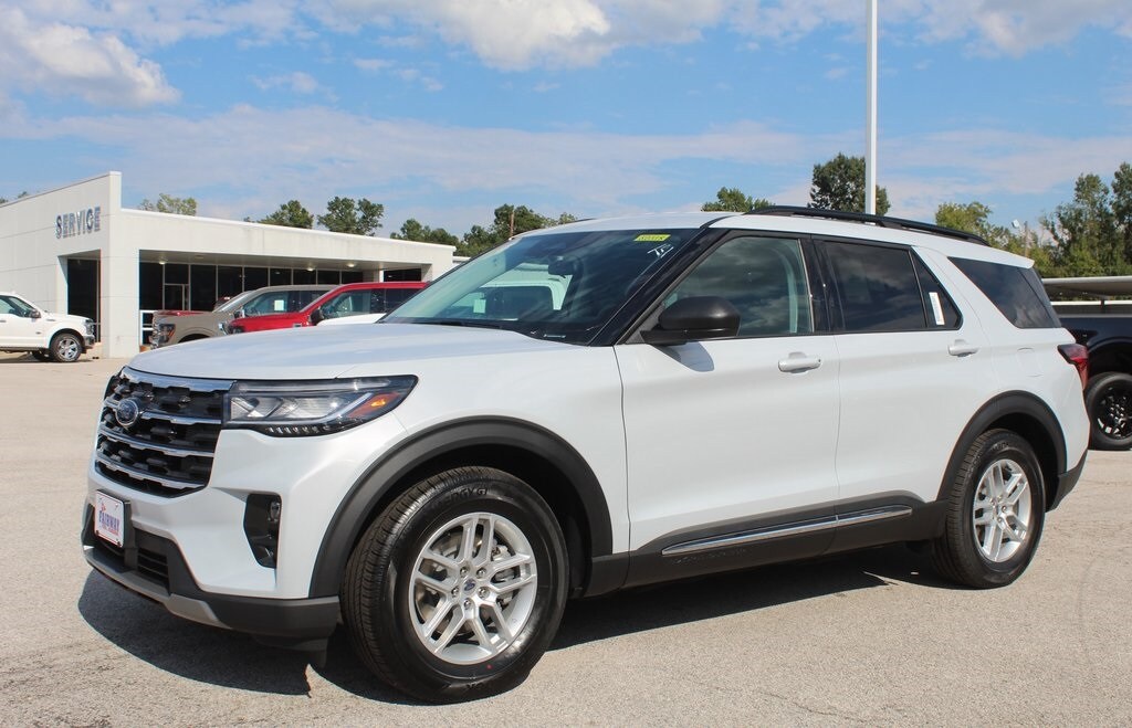 New 2025 Ford Explorer Active SUV