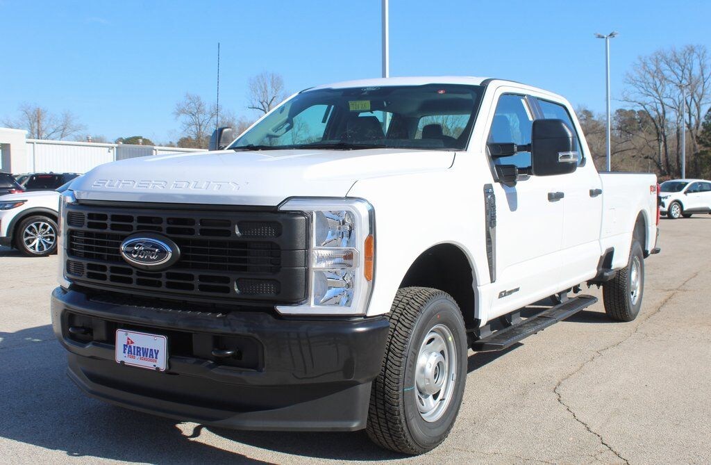 New 2026 Ford F-250 XL Truck Crew Cab