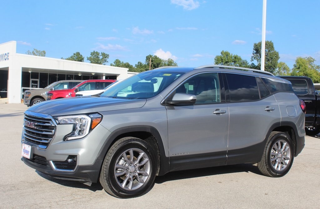 Used 2024 GMC Terrain SLT SUV
