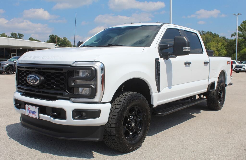 Used 2024 Ford F-250SD XL Truck Crew Cab