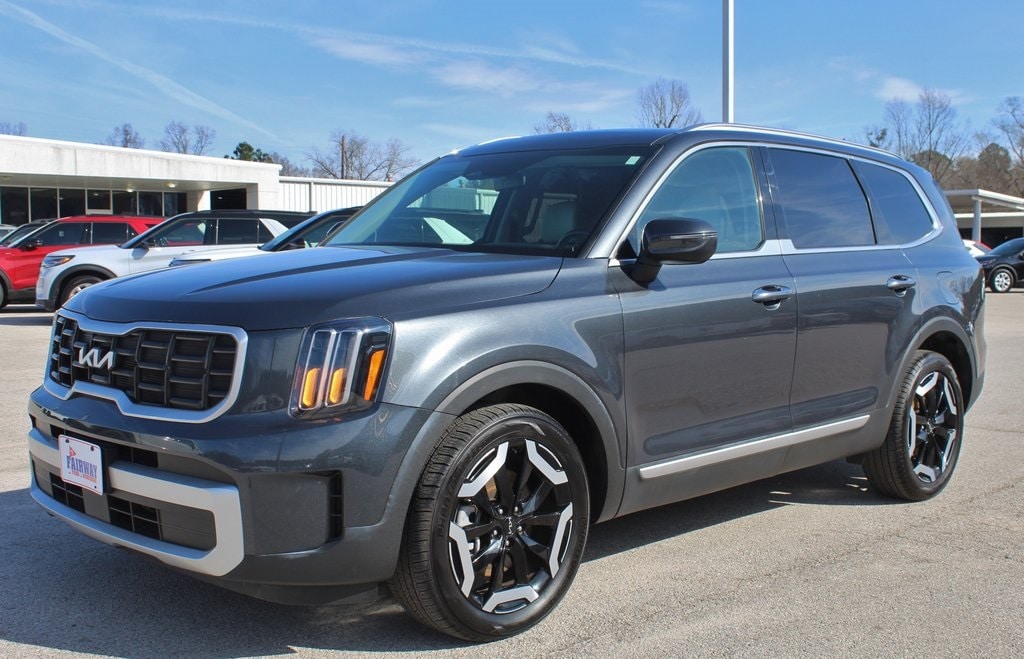 Used 2024 Kia Telluride S SUV