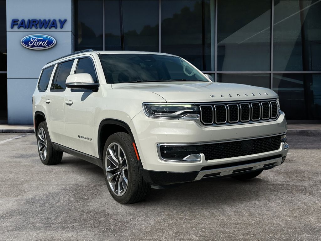 2022 Jeep Wagoneer Series III photo 2