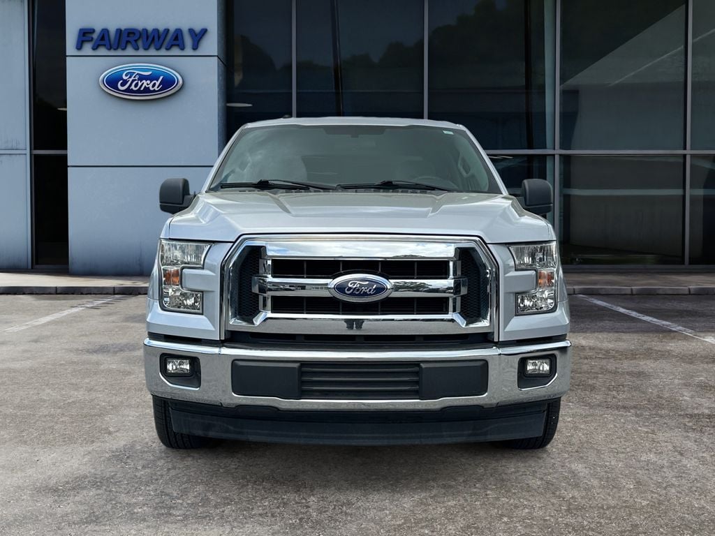 2017 Ford F-150 XLT photo 2
