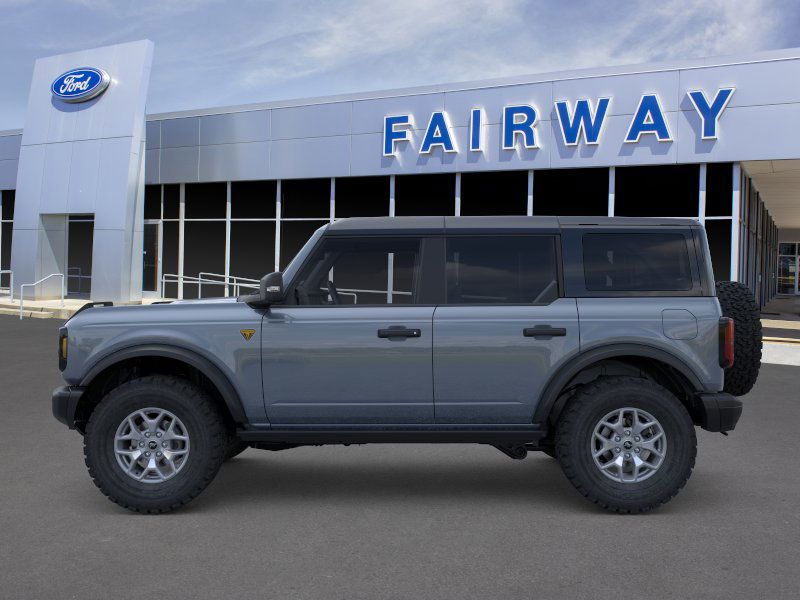 2025 Ford Bronco Badlands photo 2
