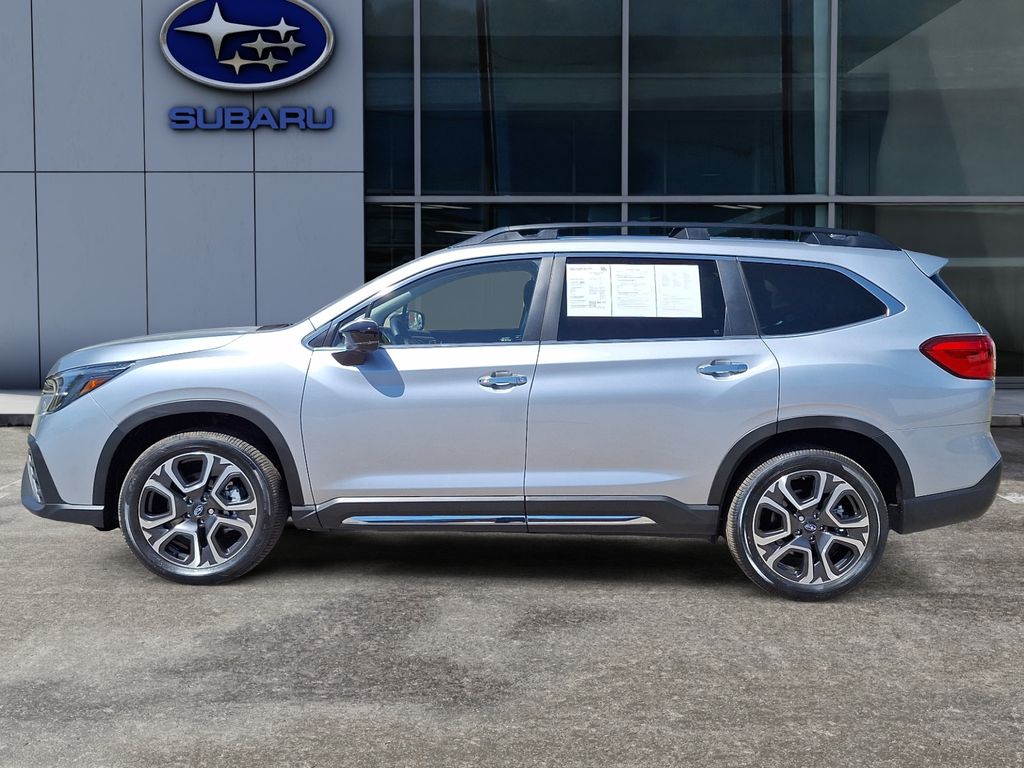 2025 Subaru Ascent Touring 7-Passenger photo 6