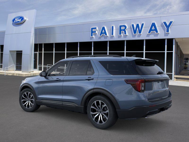 2025 Ford Explorer ST-Line photo 2