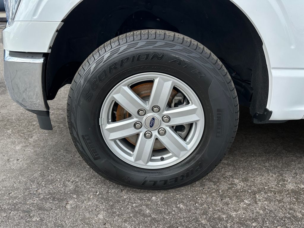 2022 Ford F-150 XLT photo 3