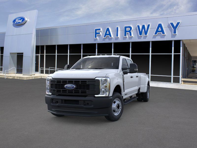 2025 Ford F-350 XL photo 2