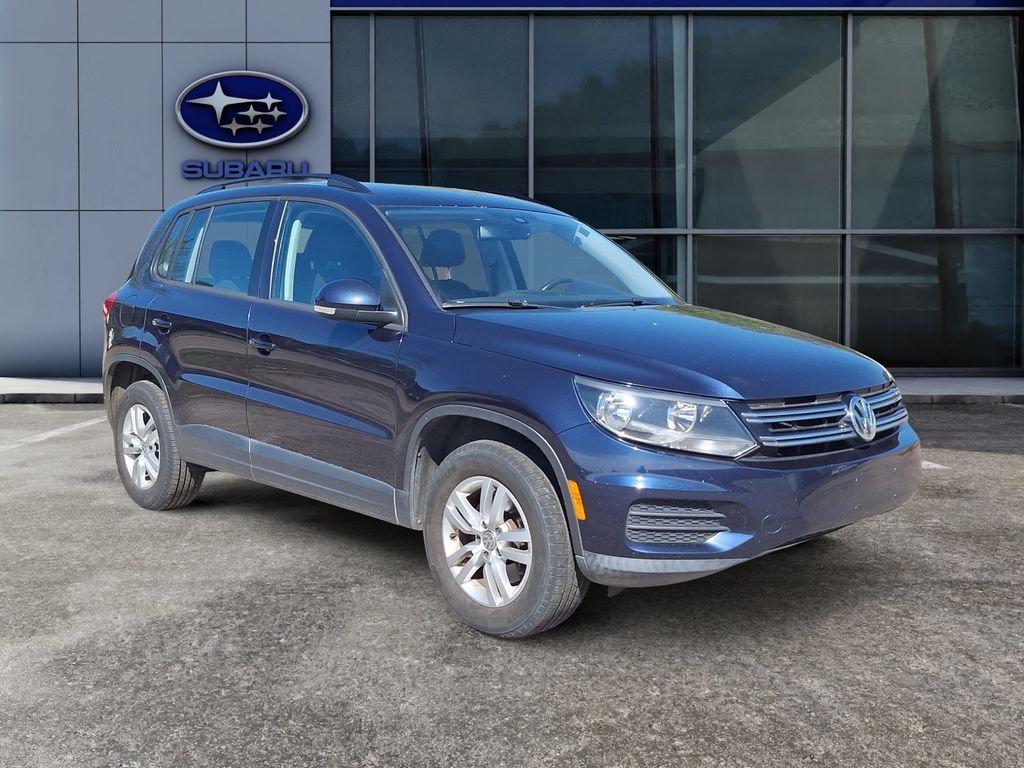 2016 Volkswagen Tiguan 2.0T S Automatic photo 2