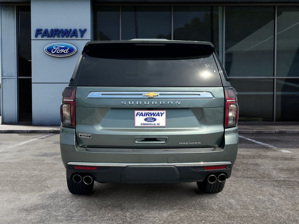 2023 Chevrolet Suburban Premier photo 5