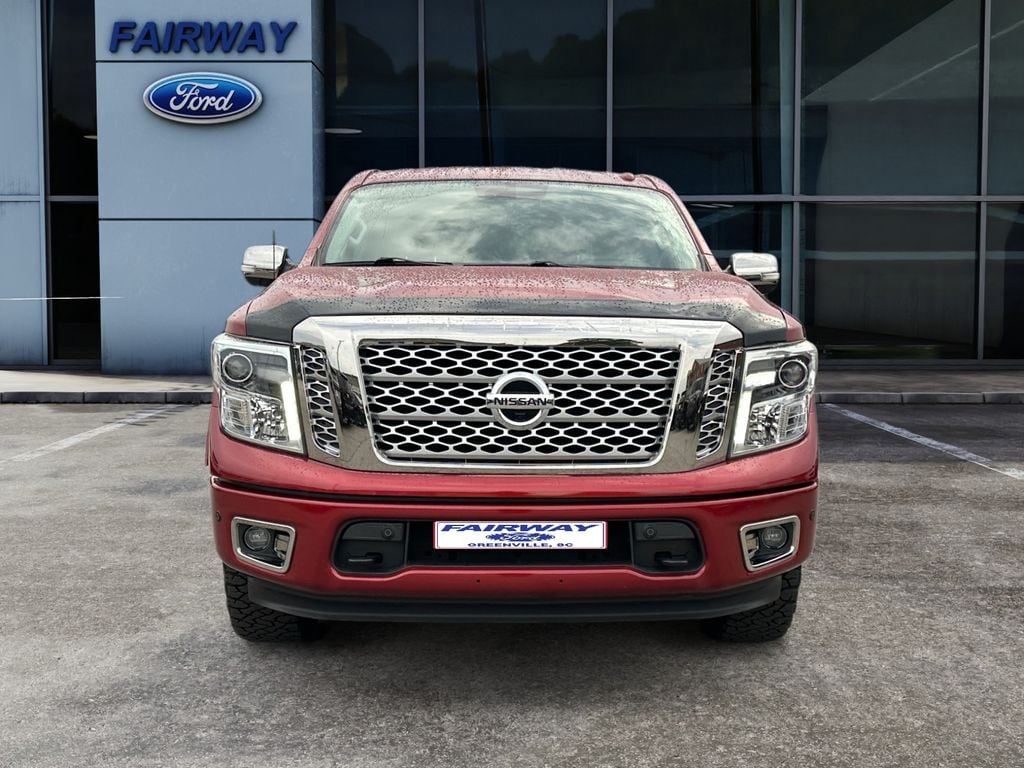 2017 Nissan Titan Platinum Reserve photo 5