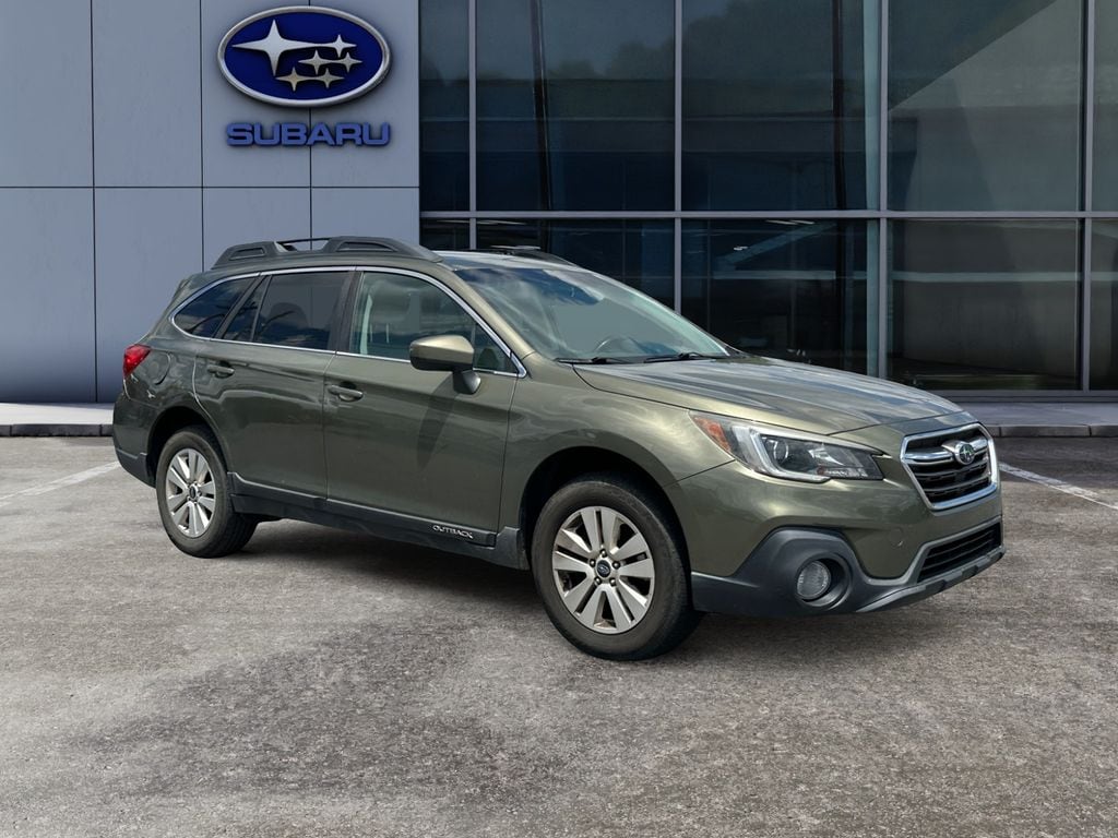 2018 Subaru Outback 2.5i Premium with Starlink photo 2