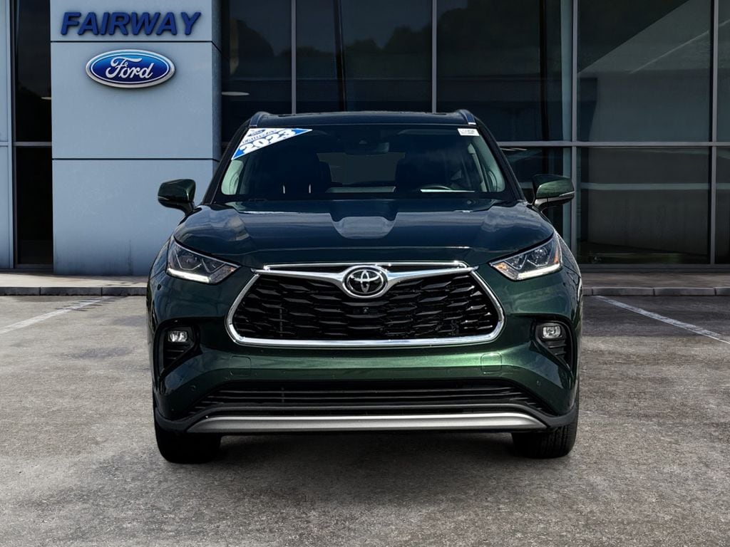 Used 2023 Toyota Highlander Platinum with VIN 5TDKDRAHXPS502060 for sale in Greenville, SC