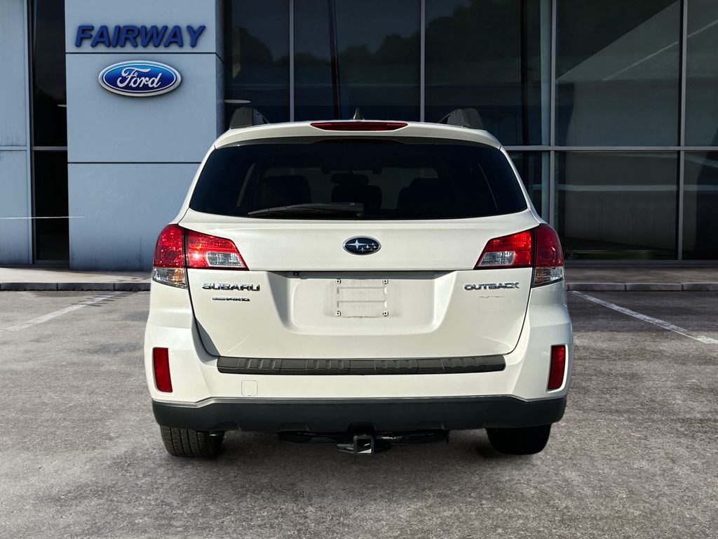 2014 Subaru Outback 2.5i Limited (CVT) photo 5