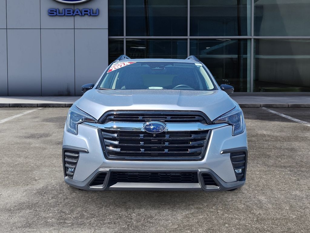 2024 Subaru Ascent Limited 7-Passenger photo 3