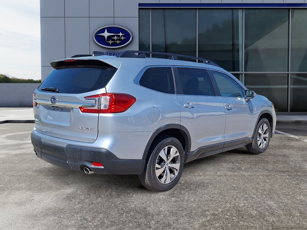 2025 Subaru Ascent Premium 7-Passenger photo 5