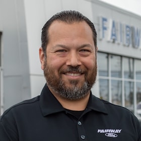 Staff member Alex Morales from ID_9c4702