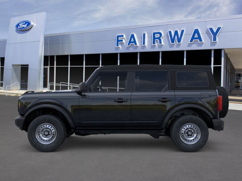 2025 Ford Bronco Base photo 3