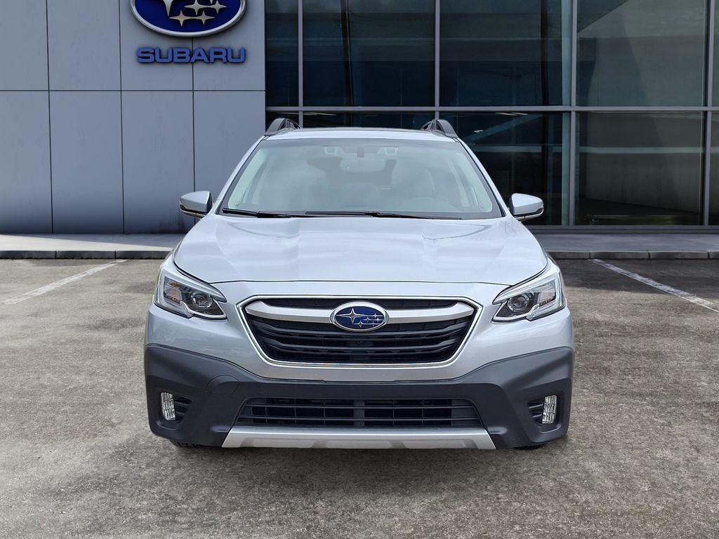 2020 Subaru Outback Limited photo 3