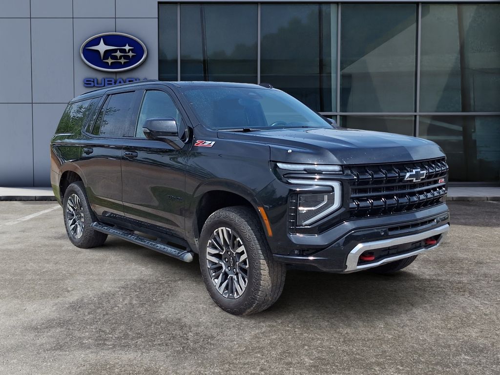 2025 Chevrolet Tahoe Z71 photo 2